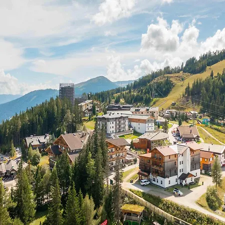 Penthouse In Near Slopes Appartement